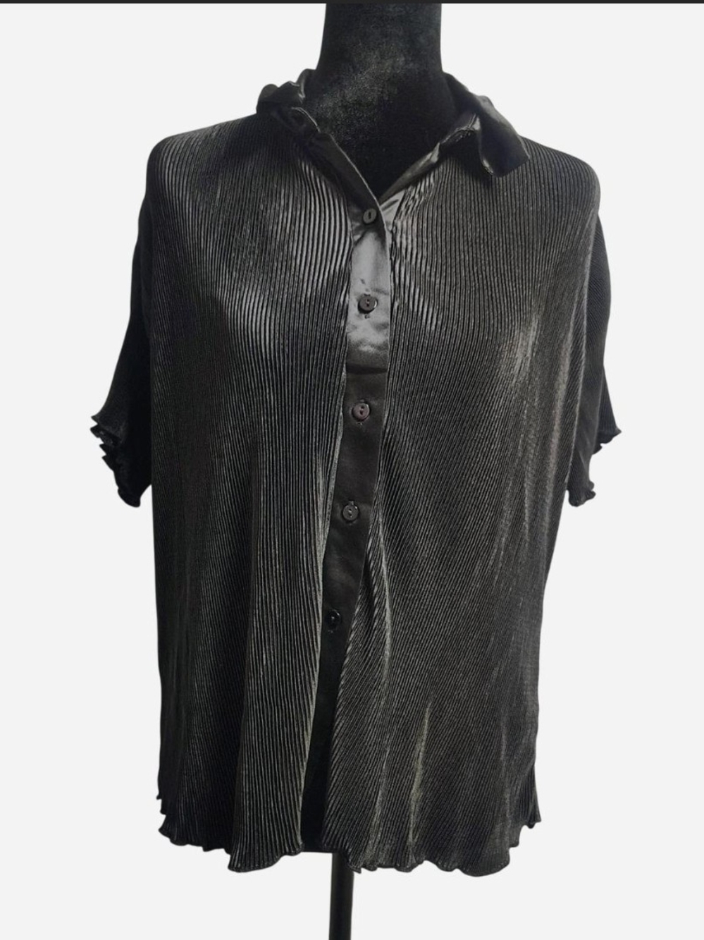 Rachel Zoe Black Pleated Short-Sleeve Button-Down Shirt